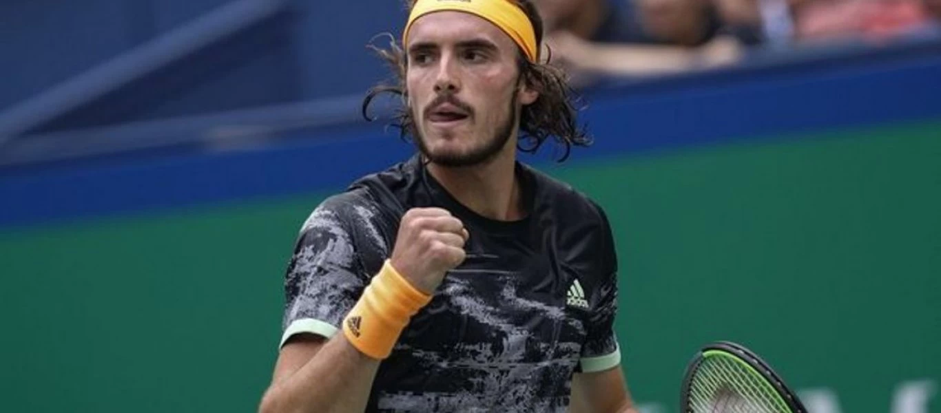 O Στέφανος Τσιτσιπάς δίνει «αγάπη» στην Ferrari (βίντεο)